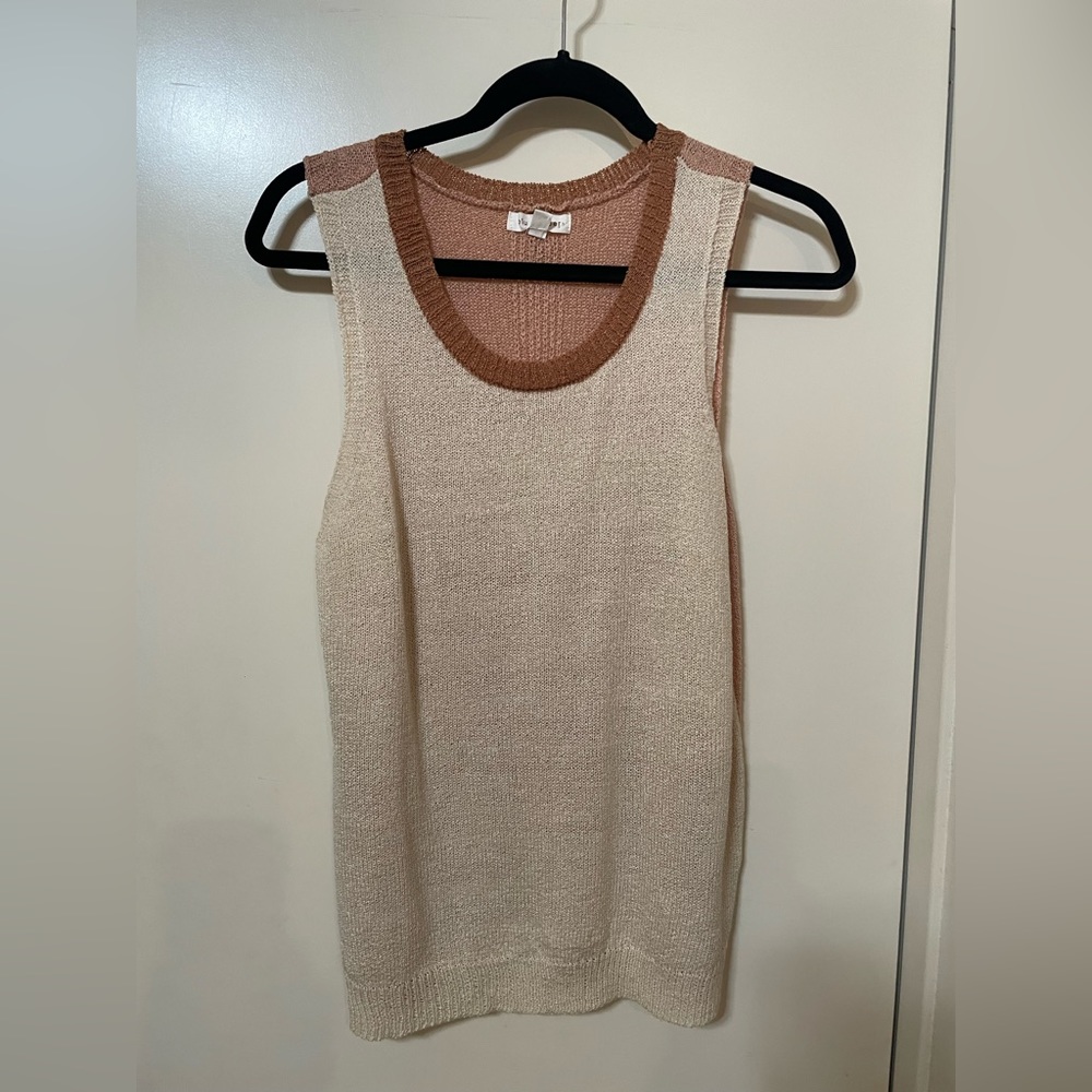 Sleeveless lightweight sweater